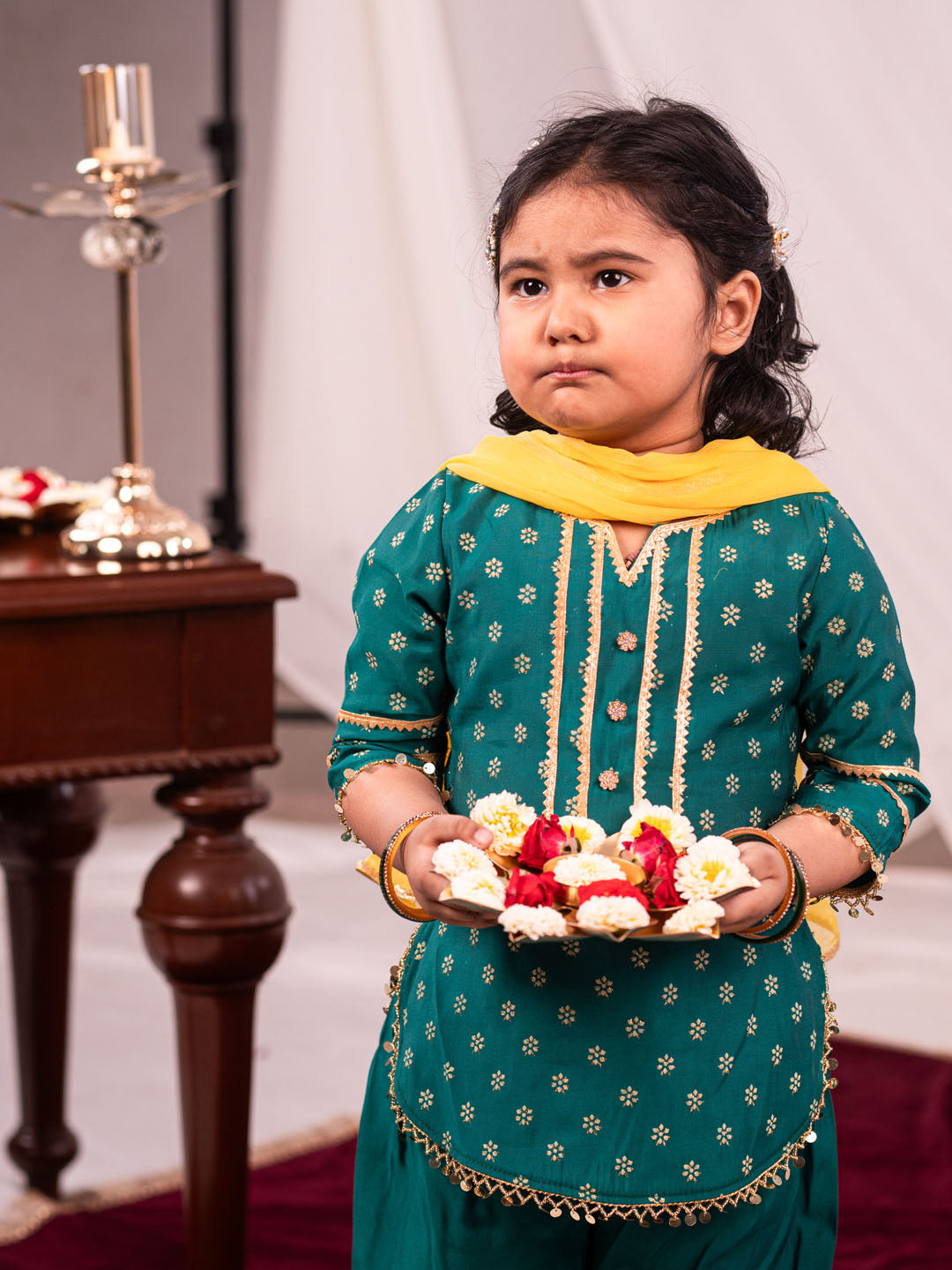 VASTRAMAY Girls Green Kurta Salwar and Dupatta Set - qivii