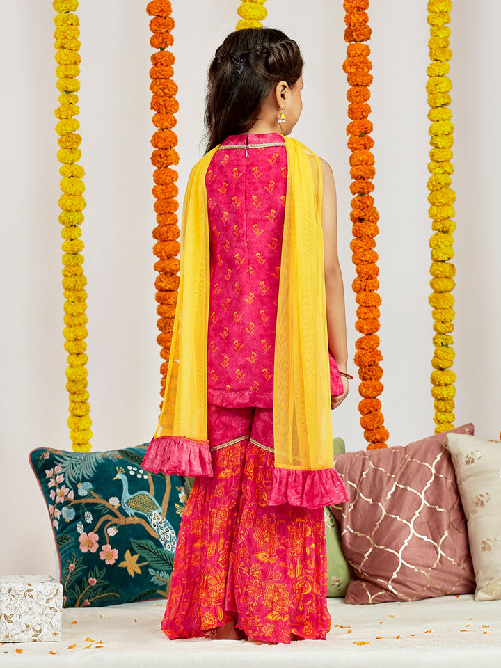 VASTRAMAY Girls' Pink Kurta Sharara And Dupatta Set - qivii