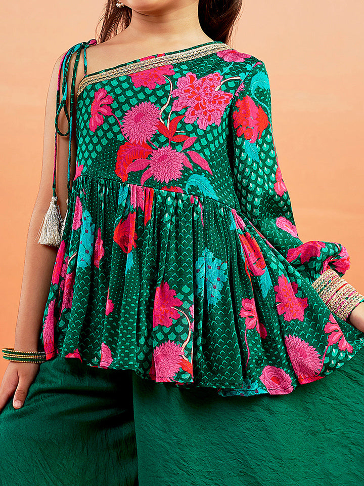 VASTRAMAY Girls' Green Kurta Palazzo Set - qivii