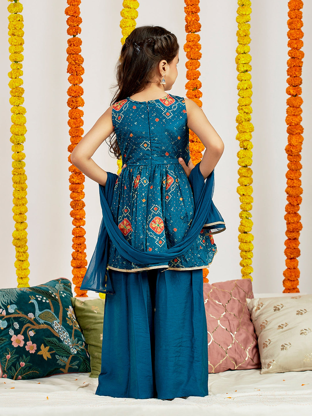 VASTRAMAY Girls' Turquoise Blue Kurta Palazzo Set - qivii