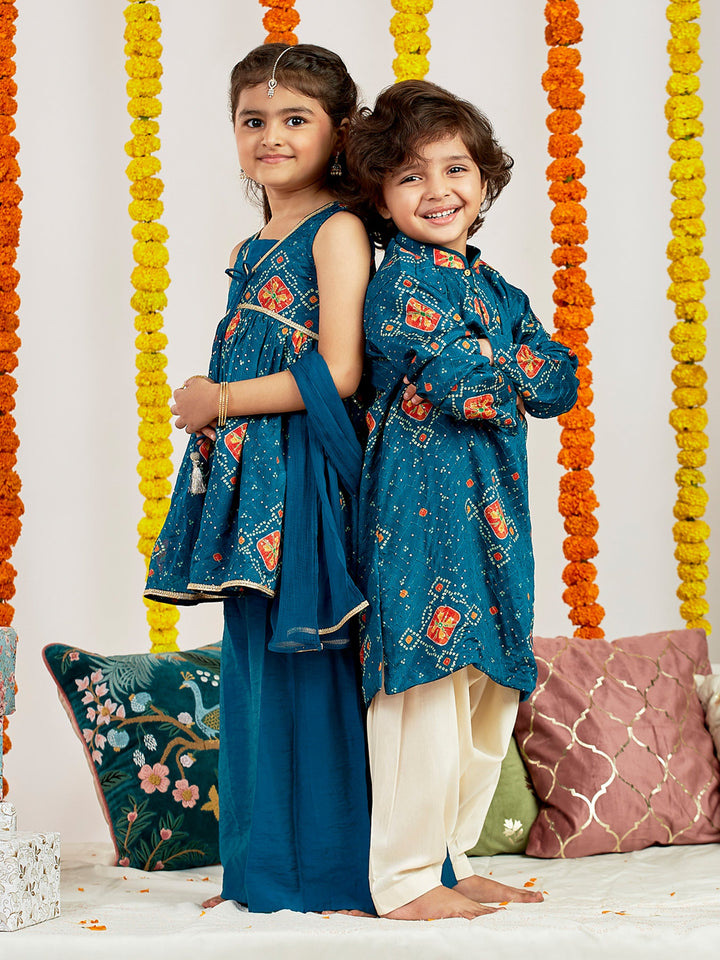 VASTRAMAY Girls' Turquoise Blue Kurta Palazzo Set - qivii