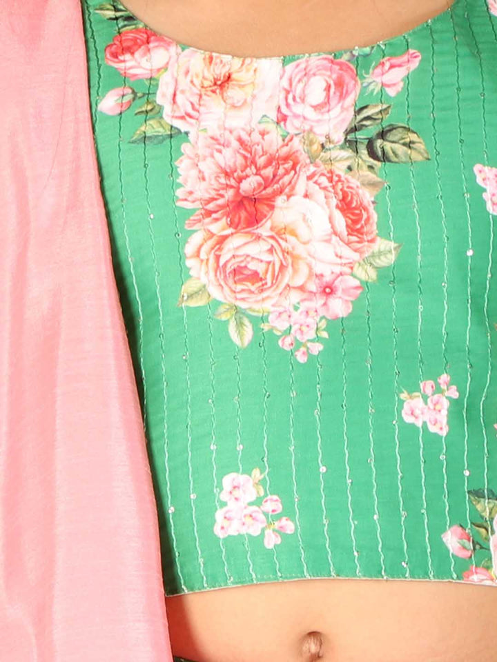 VASTRAMAY Girl's Green Embellished Lehenga Set - qivii