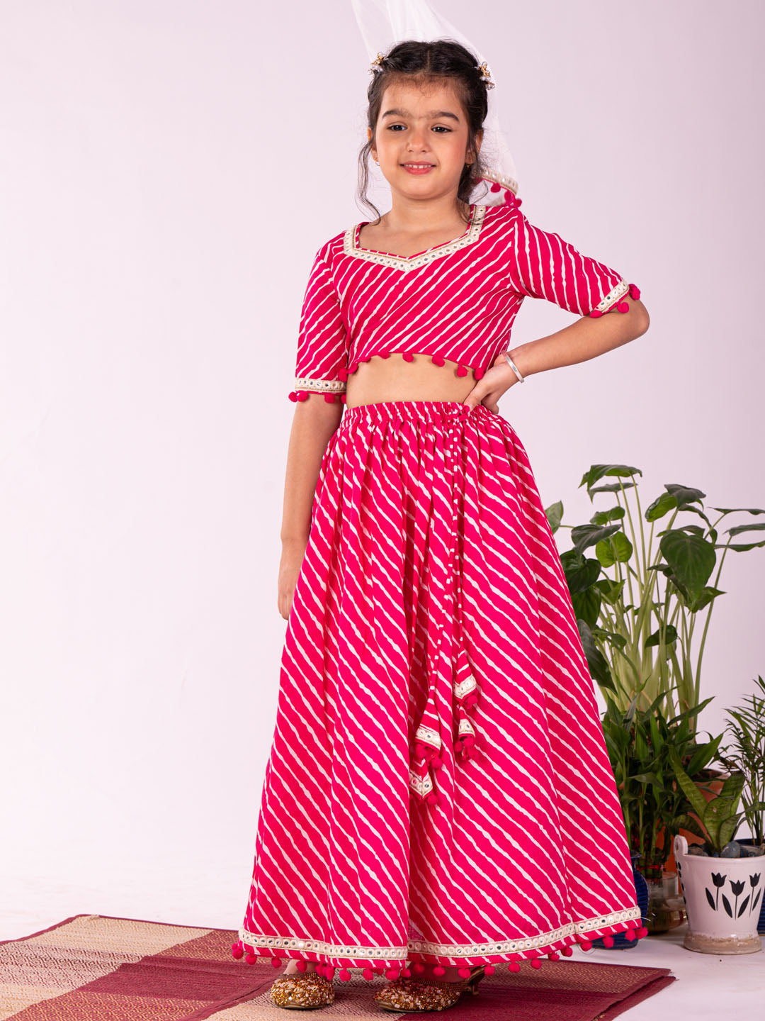 VASTRAMAY Girls' Pink Lehenga Set - qivii