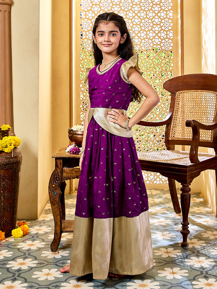 VASTRAMAY Girls' Purple Lehenga Set - qivii