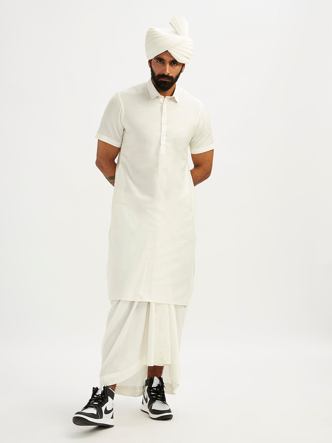 Men's White Viscose Kurta Lungi And Safa Set