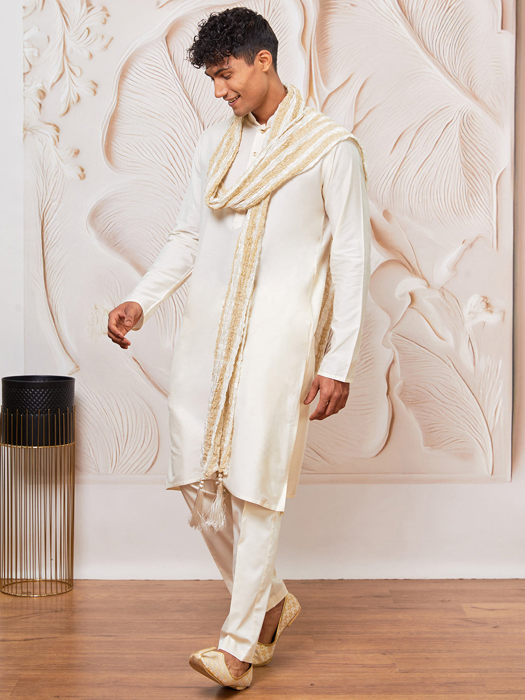 Men's Cream Viscose Kurta Pant And Dupatta Set