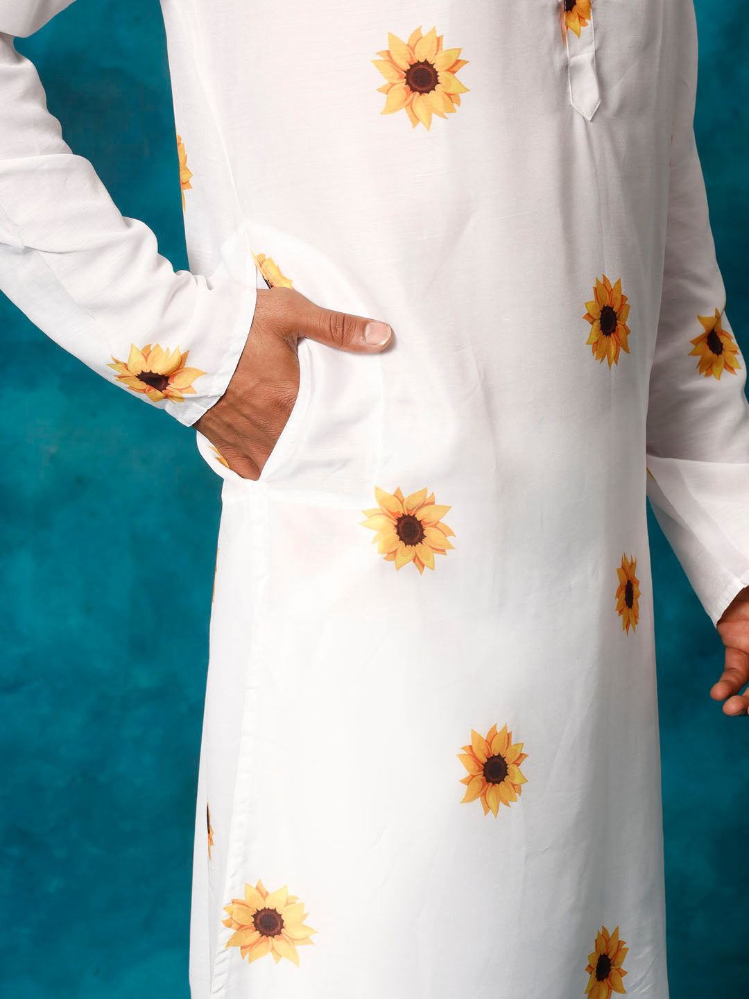 Men's White Cotton Blend Sunflower Print Kurta Pant Set
