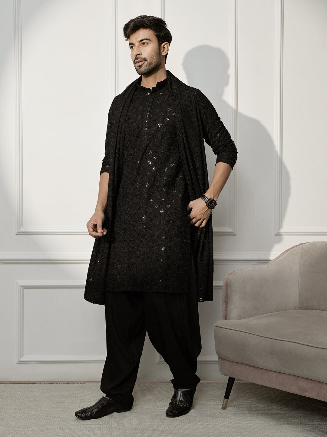 Men Black Embroidered Kurta With Pyjama & Dupatta