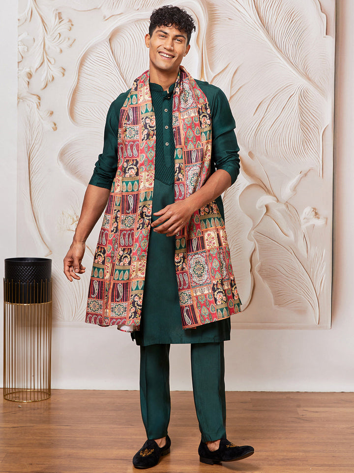 Men's Bottle Green Silk Blend Kurta,Pyjama And Dupatta Set.