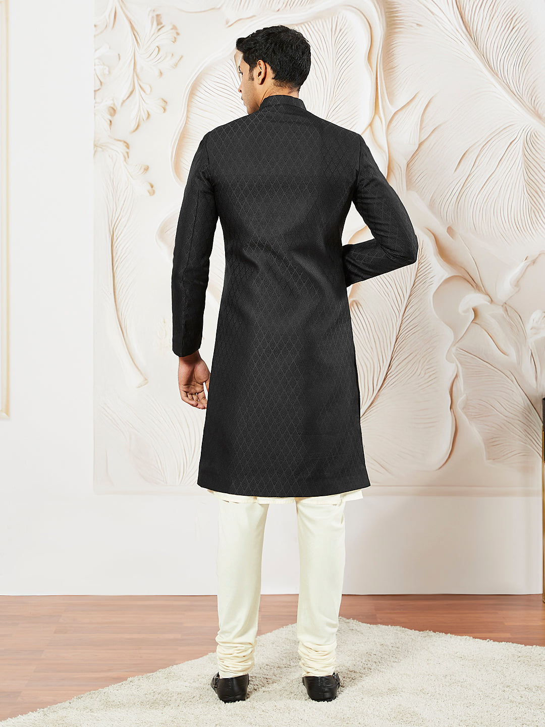 Men's Black Silk Blend Sherwani,Kurta ,Pyjama And Dupatta Set