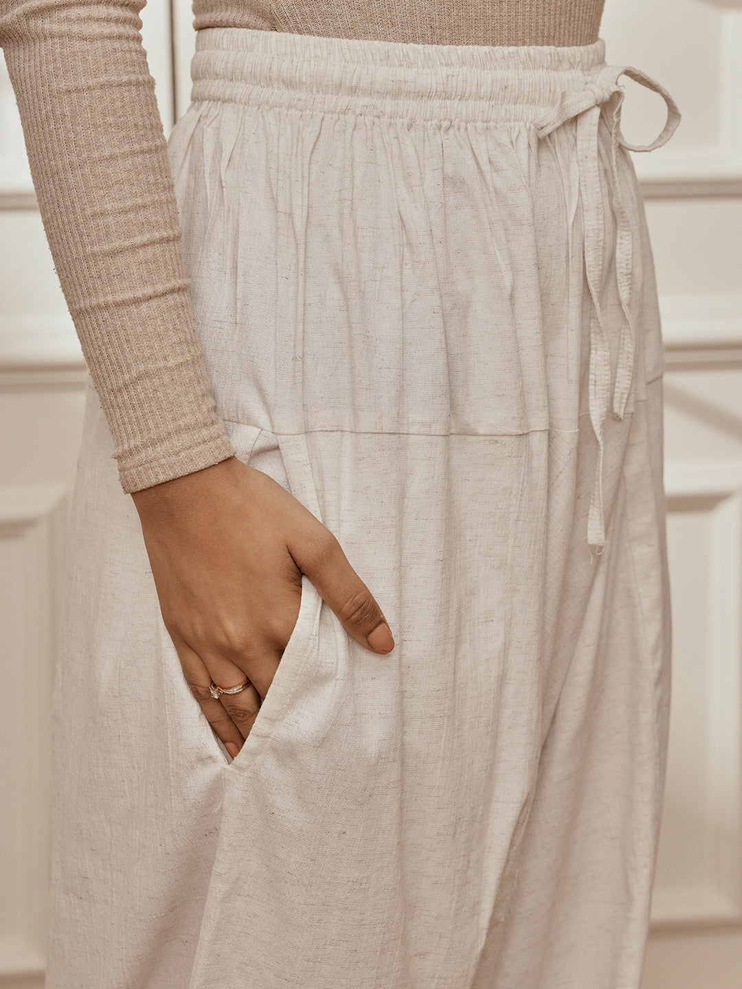 Women's Maroon Cambric Cotton Crop Top With White Cotton Lycra Harem Pants Yoga Set