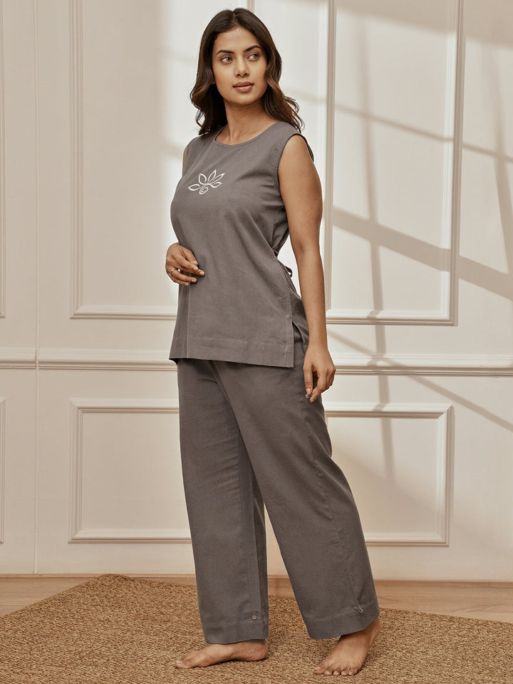 Women's Grey Ethnic Embroidered Yoga Sleeveless Kurta With Straight Pants