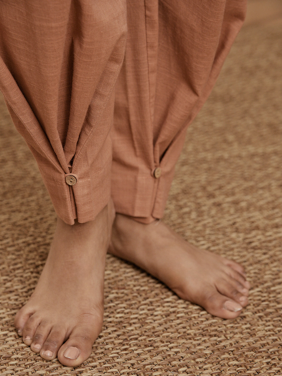 Women Rose Pink Cotton Linen Three-Quarter Sleeves Yoga Kurta with Straight Pants