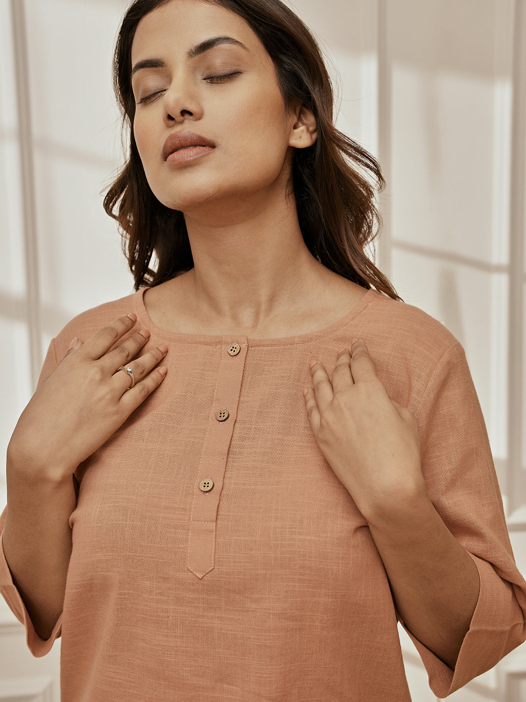 Women Rose Pink Cotton Linen Round Neck Yoga Kurta