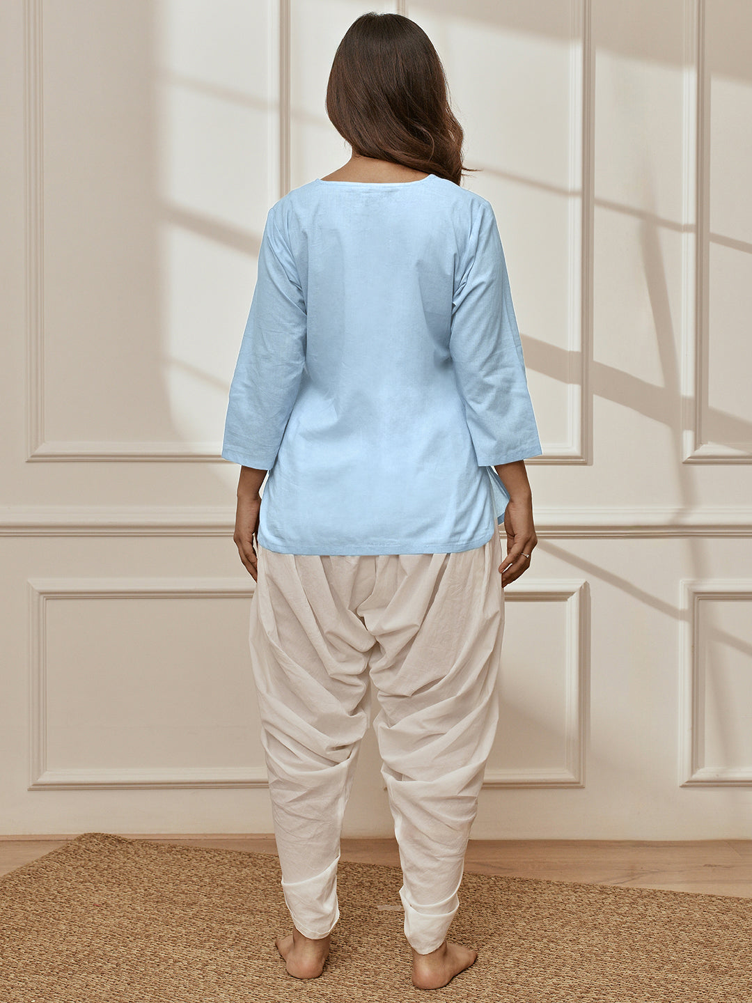 Women's Aqua Cambric Cotton Kurta With White Cambric Dhoti Pants Yoga Set