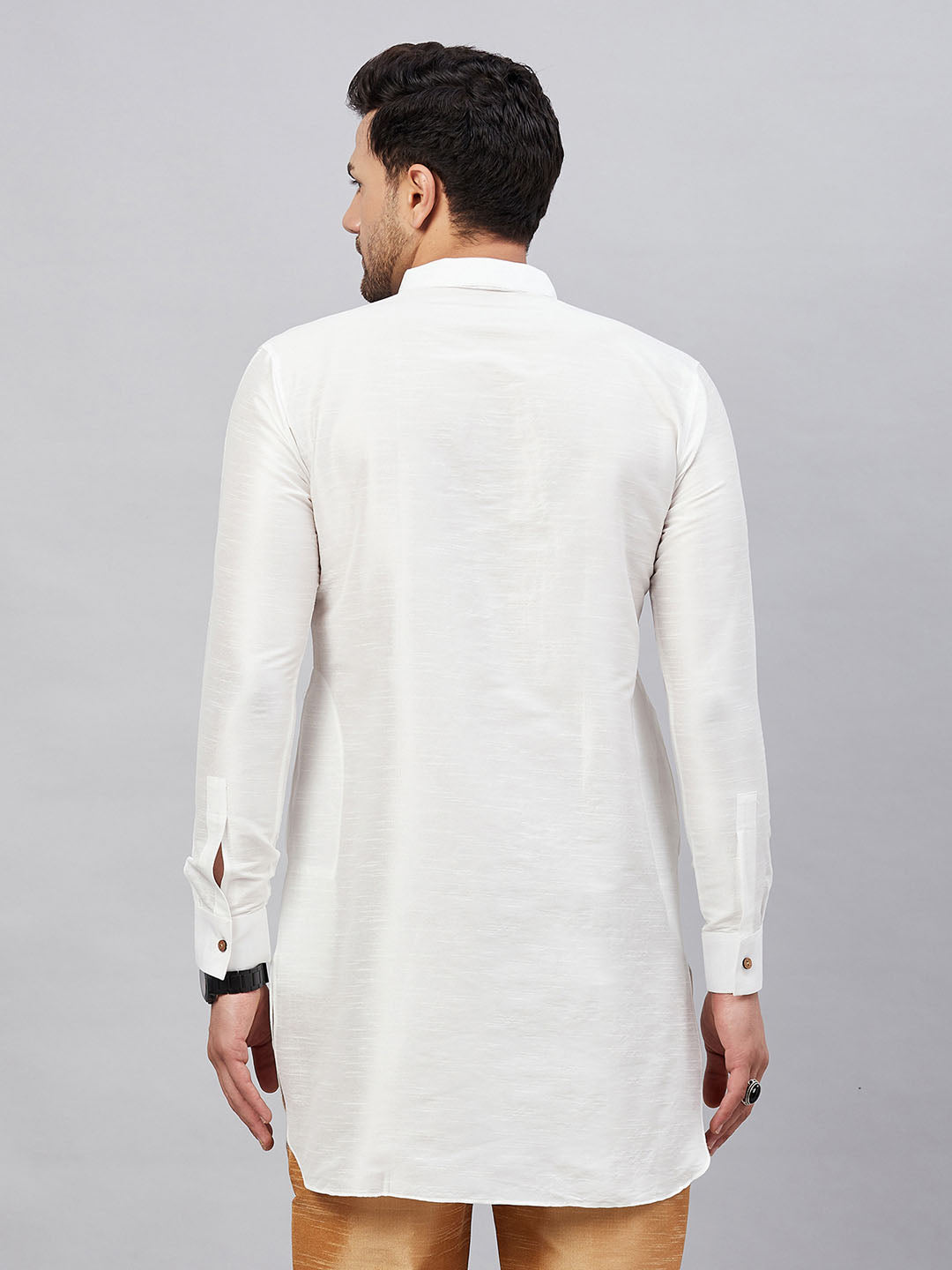 VASTRAMAY Men's White Silk Blend Curved Kurta