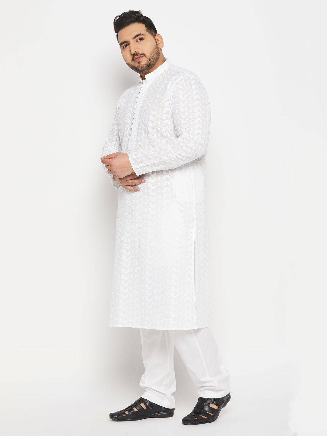 Men's Plus Size White Chikankari Embroidered Kurta And White Cotton Pant Style Pyjama Set