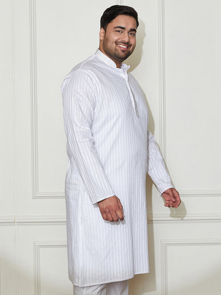 Plus Men's White Cotton Blend Kurta