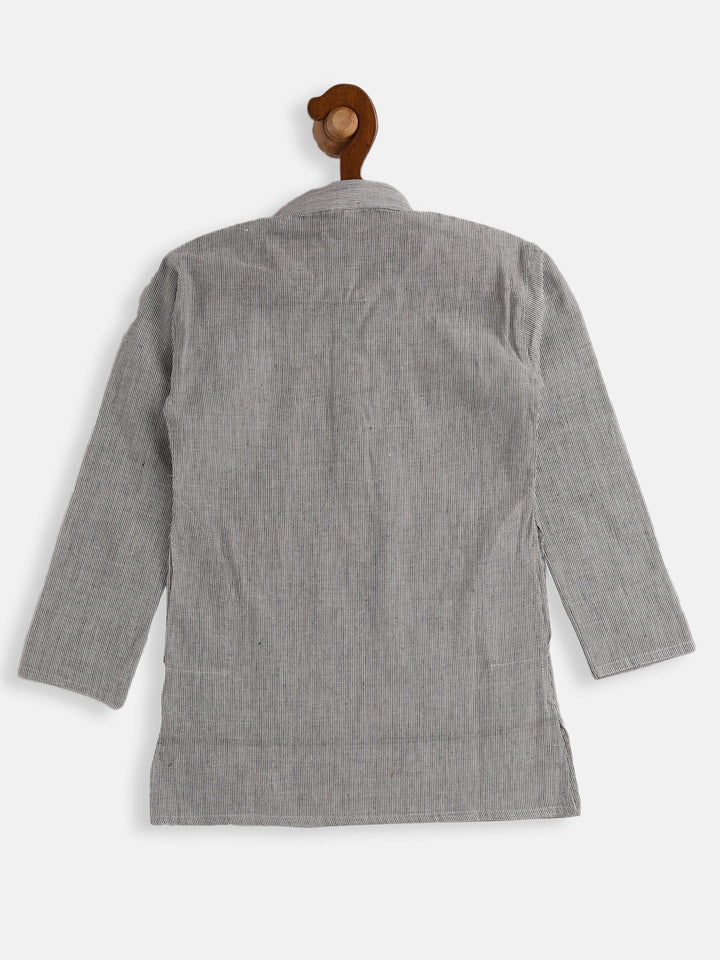 VASTRAMAY Boy's Grey Striped Pure Cotton Kurta - qivii