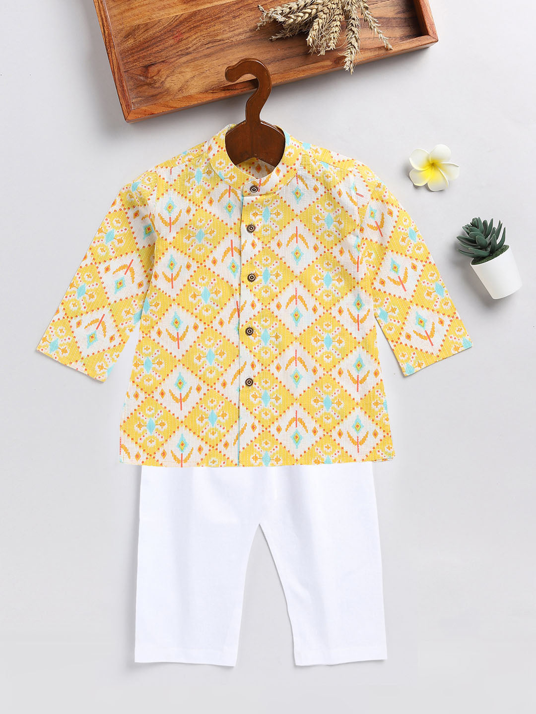 VASTRAMAY SISHU Boy's Yellow and White Printed Cotton Kurta Pyjama Set - qivii