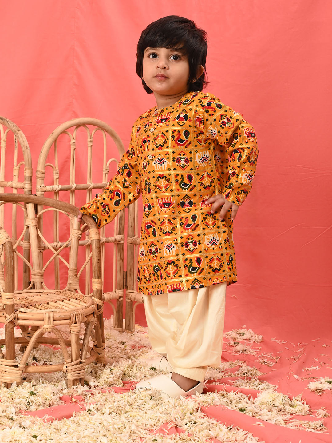VASTRAMAY Boys' Yellow  Patola Print Festive Kurta Pyjama Set - qivii