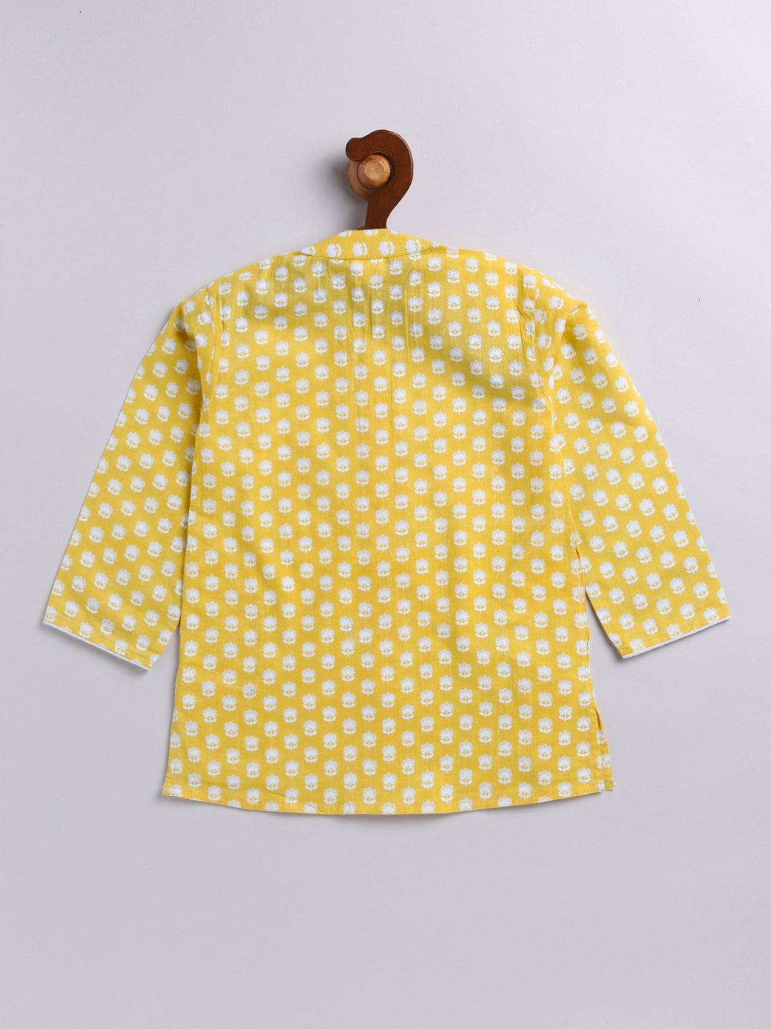 Vastramay Infant Boys Yellow And White Cotton Kurta Pyjama Set - qivii