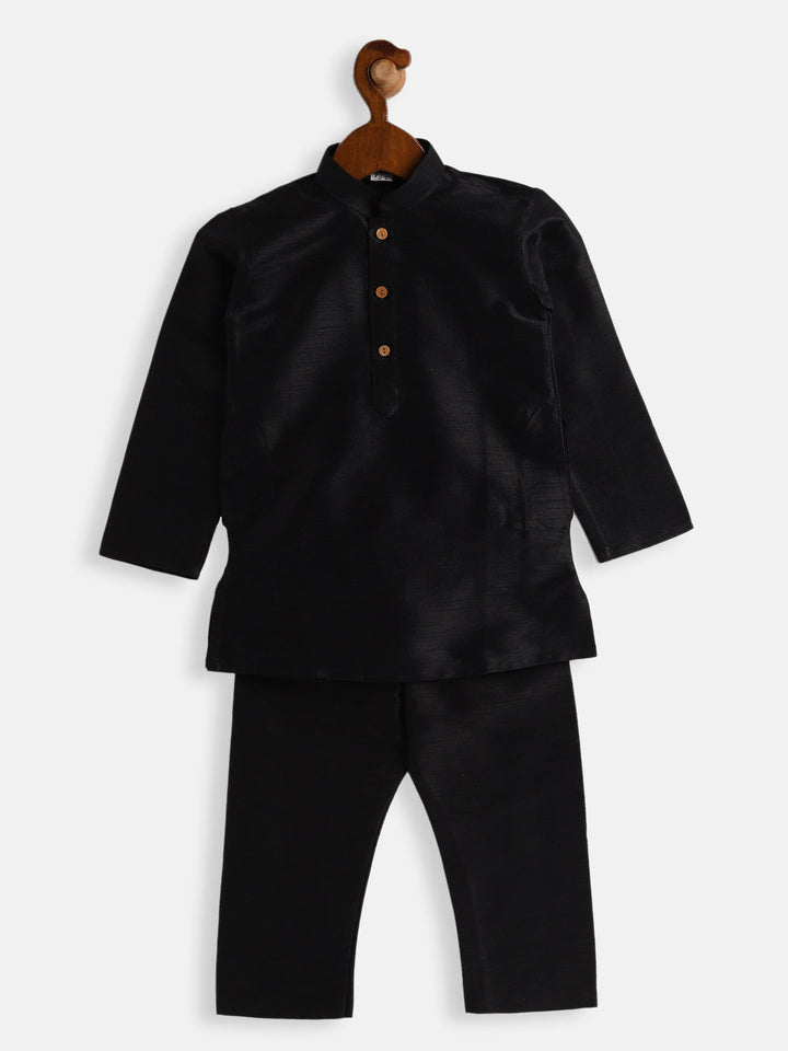VASTRAMAY Boys Black Silk Blend Kurta Pyjama Set - qivii
