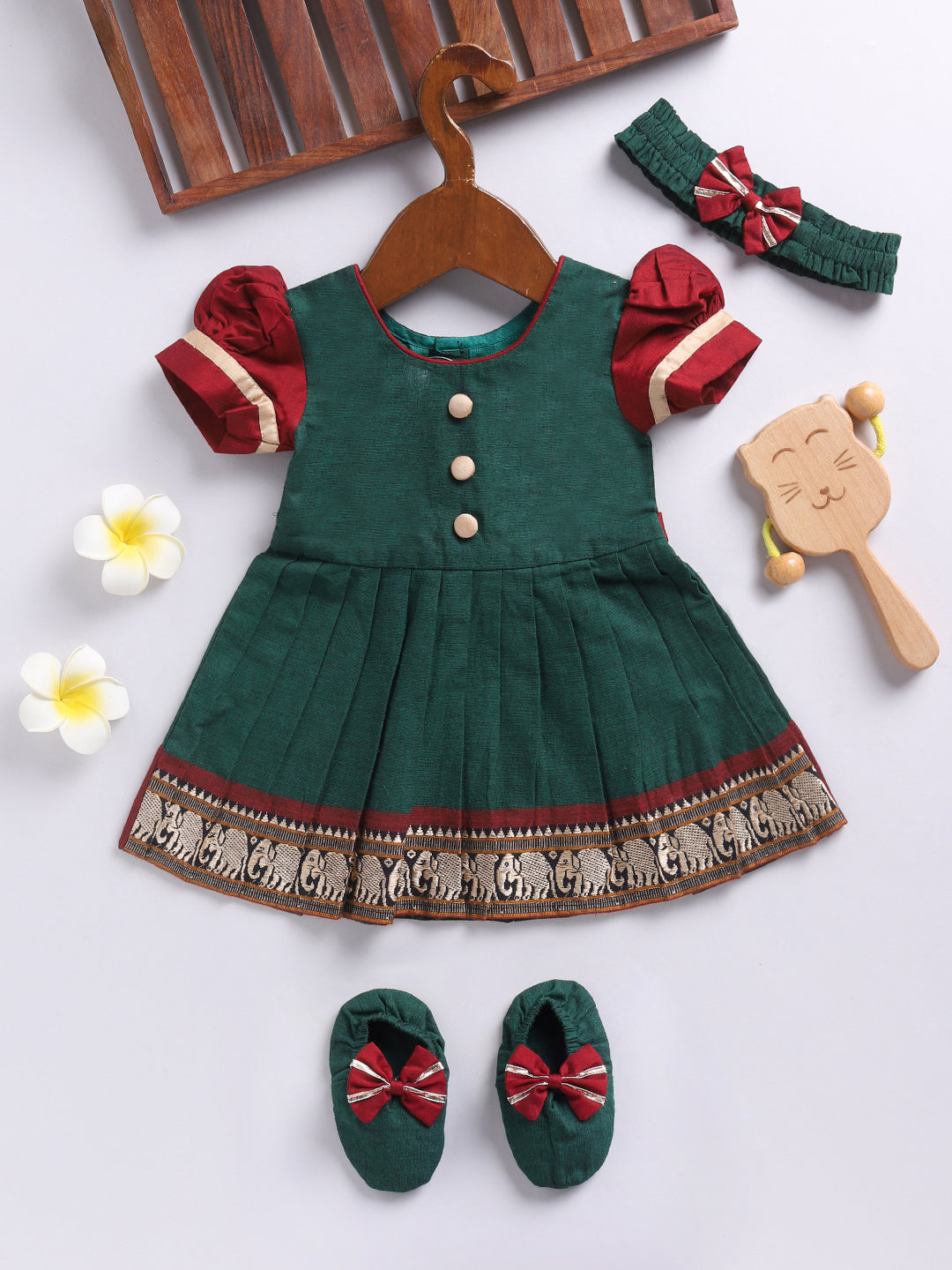 VASTRAMAY Girls' Green Frock, Shoe And Head Band - qivii