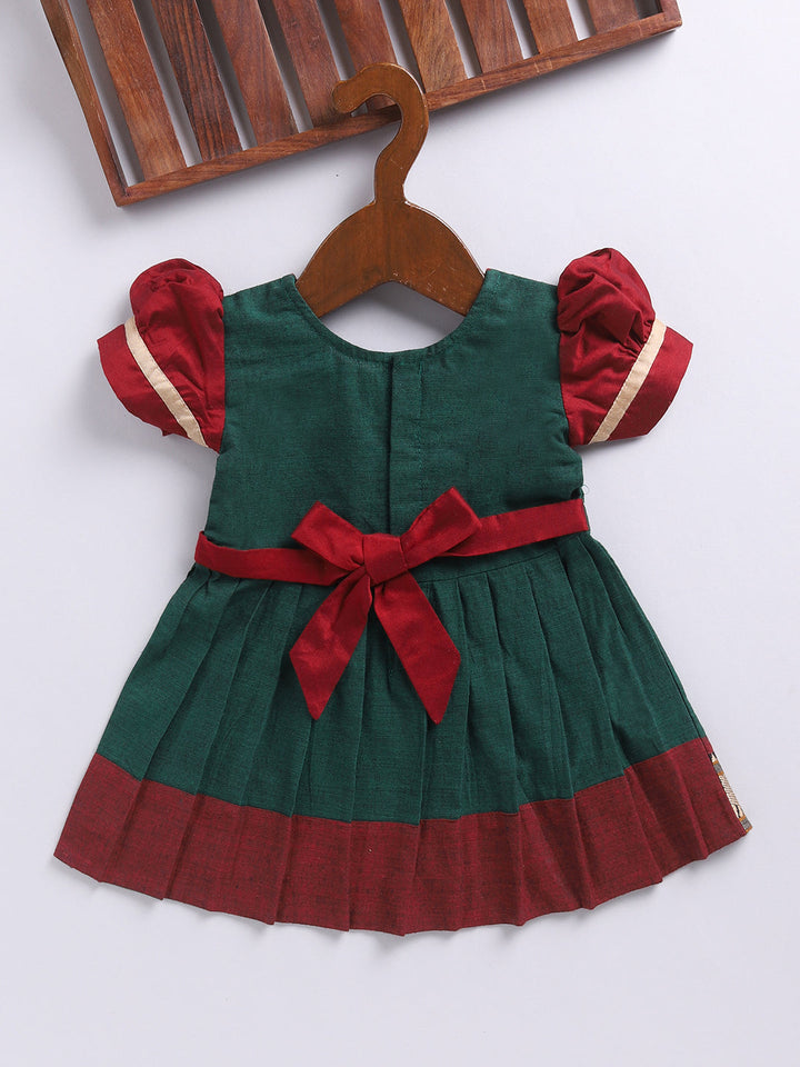 VASTRAMAY Girls' Green Frock, Shoe And Head Band - qivii