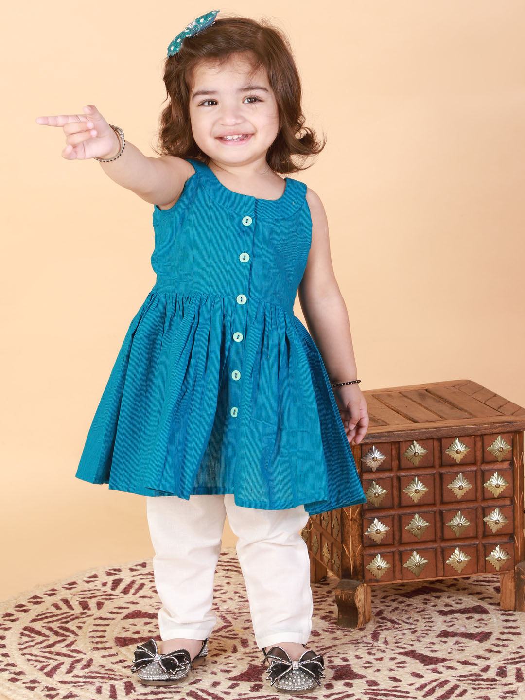 VASTRAMAY SISHU Girl's Aqua Striped Handloom Kurta With Cream Pyjama Set - qivii