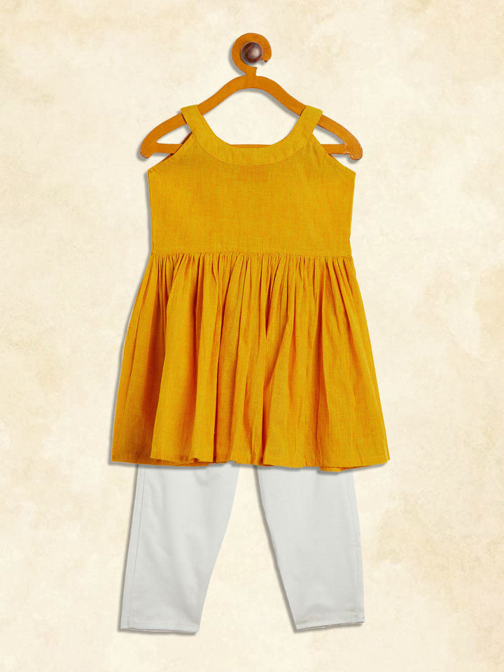 VASTRAMAY Girl's Mustard Striped Handloom Kurta With Cream Pyjama Set - qivii