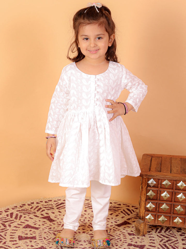 VASTRAMAY SISHU Girl's White Chikankari Kurta Leggings Set - qivii