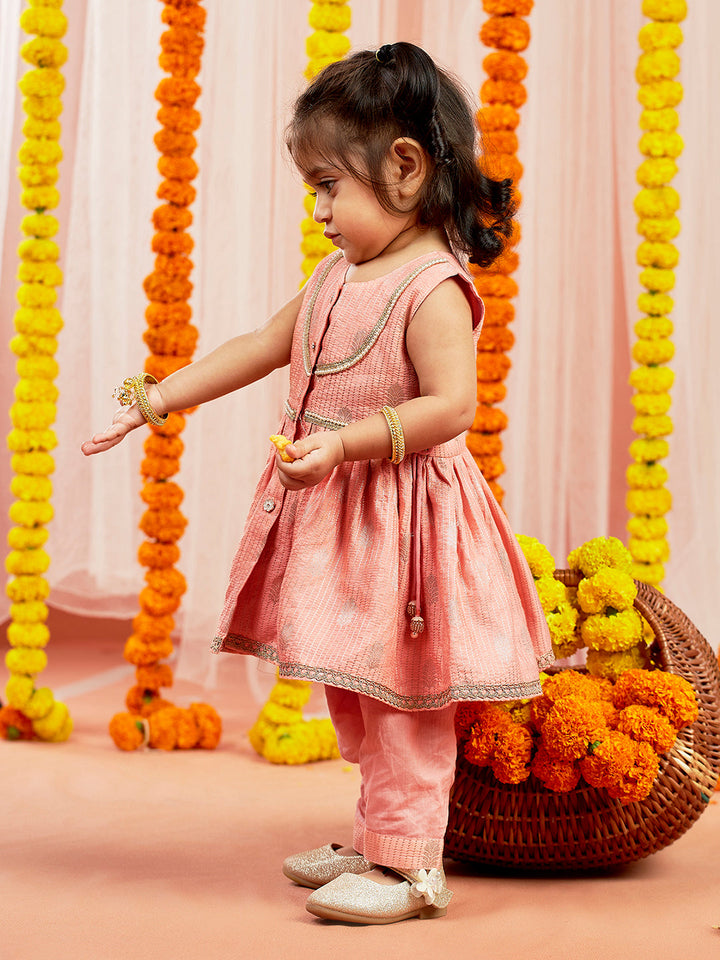 VASTRAMAY Girls' Pink Kurta Pant Set - qivii