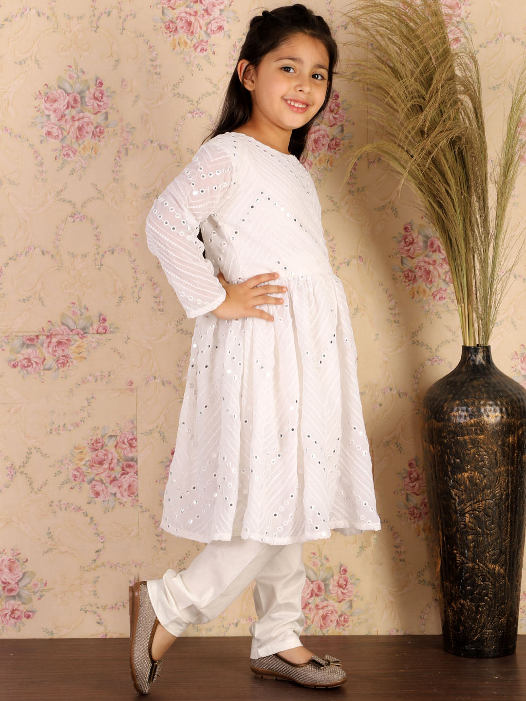 VASTRAMAY Girl's White Mirror Kurta Pyjama Set - qivii