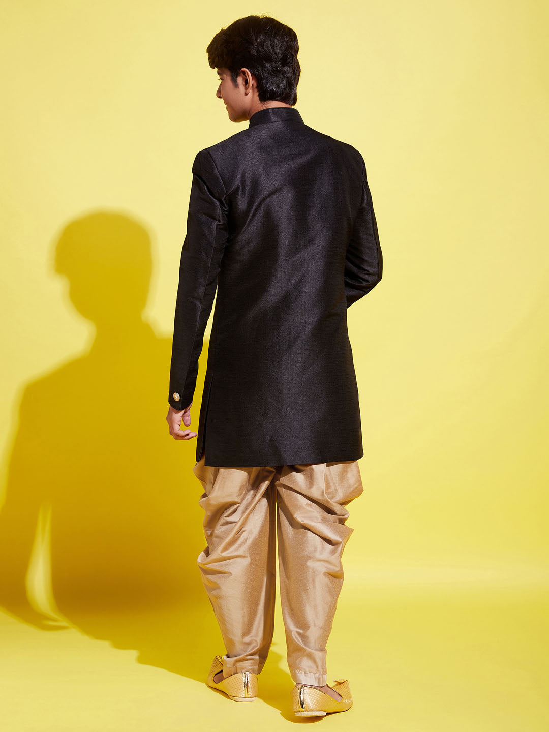 VASTRAMAY Boys' Black And Rose Gold Indowestern Set - qivii