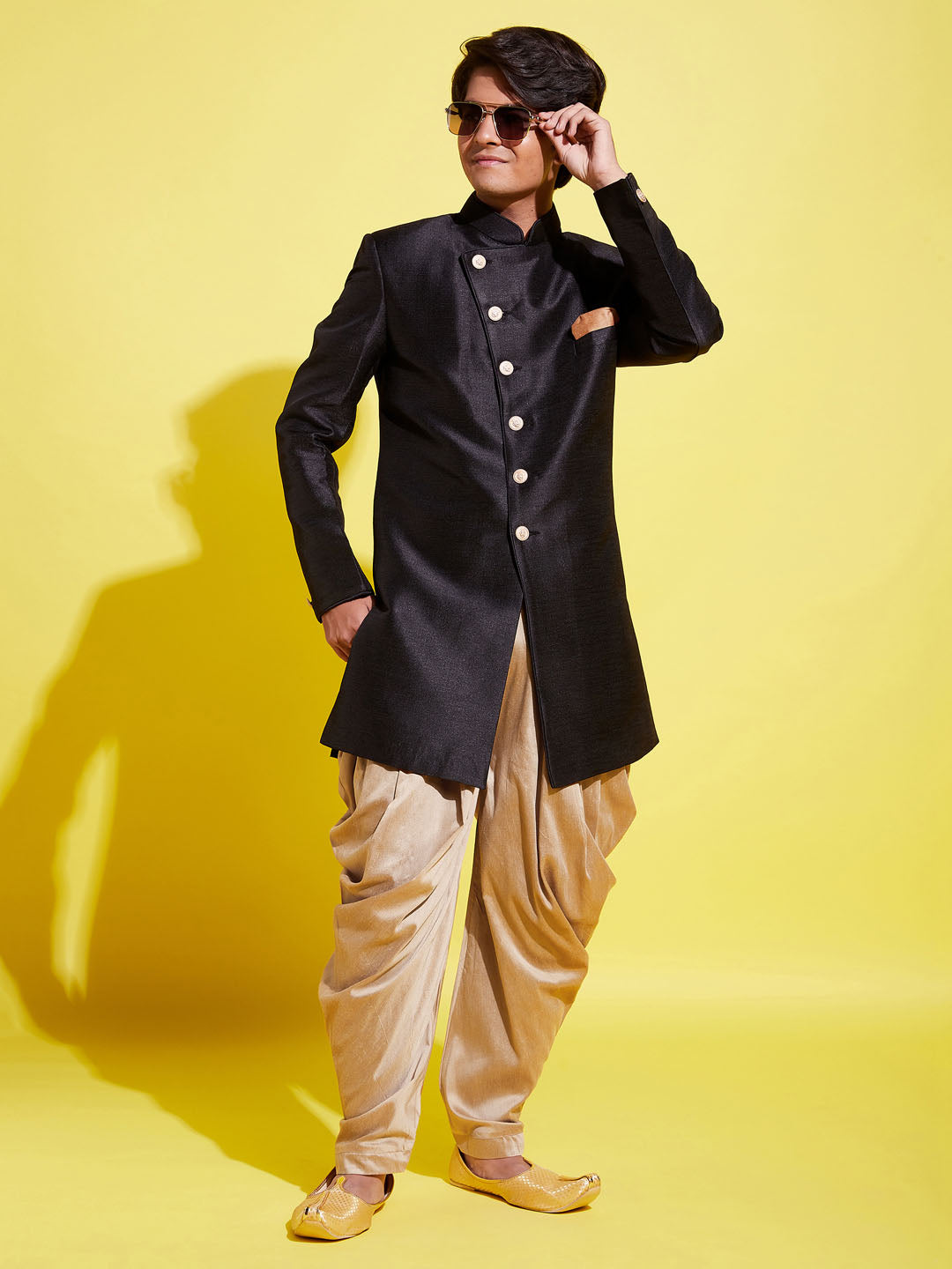 VASTRAMAY Boys' Black And Rose Gold Indowestern Set - qivii