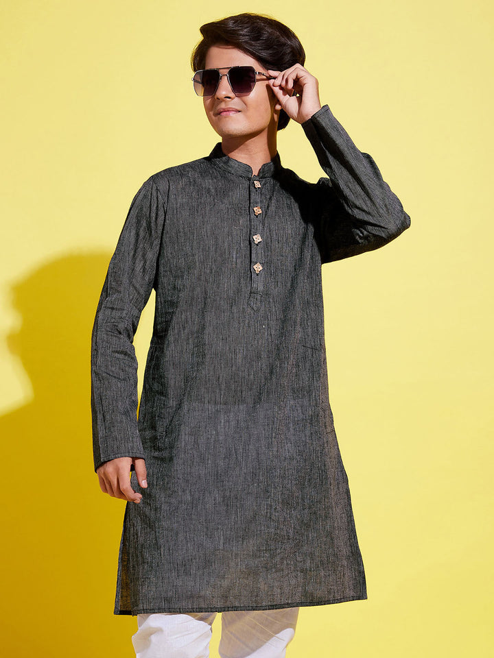 VASTRAMAY Boy's Black Cotton Kurta - qivii