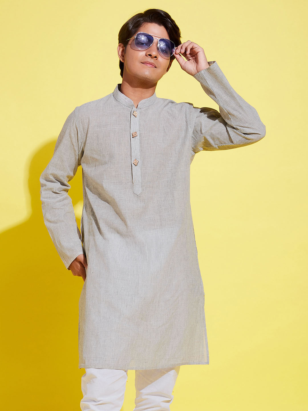VASTRAMAY Boy's Grey Cotton Kurta - qivii