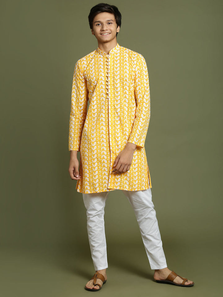 VASTRAMAY Boys' Orange Chaikankari Kurta With White Pyjama Set - qivii
