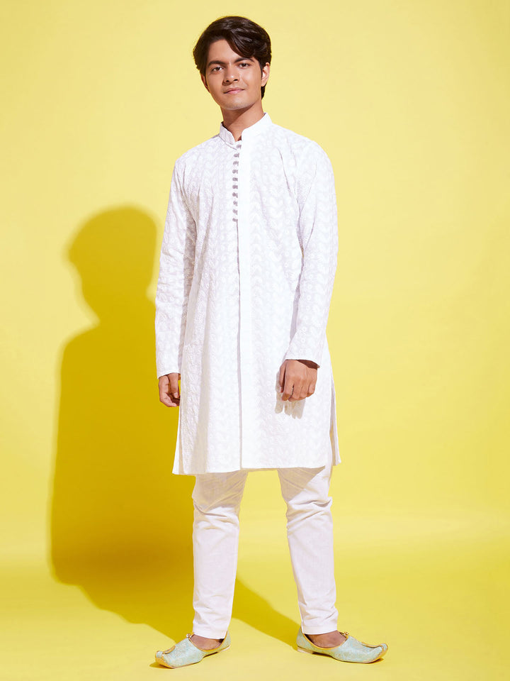 VASTRAMAY Boys White Embroidered Kurta with Pyjama Set - qivii