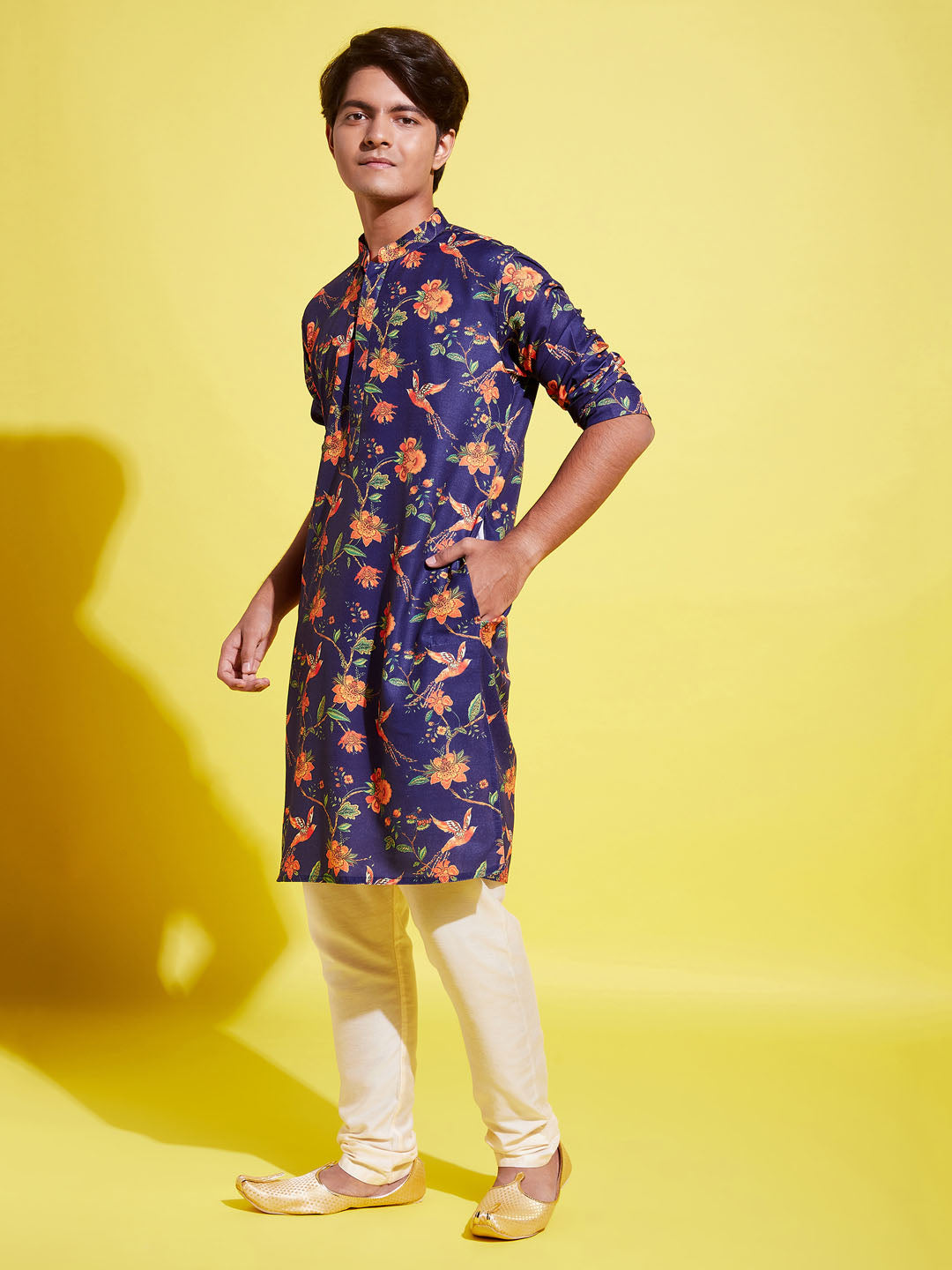 VASTRAMAY Boys' Multicolor-Base-Navy Blue Kurta and Pyjama Set With Leheria Border - qivii