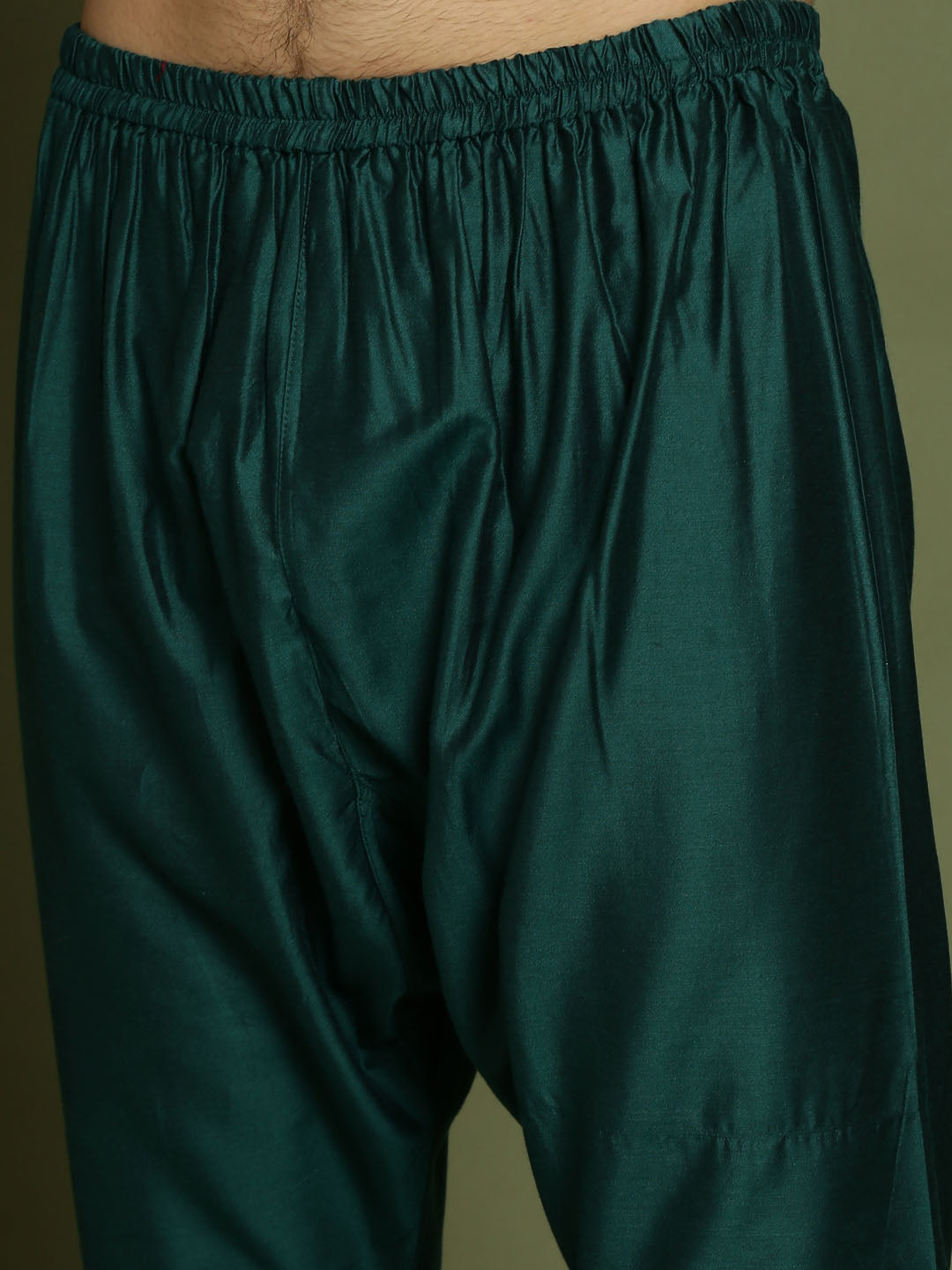 VASTRAMAY Boys Green Mirror Work Georgette Kurta And Pyjama Set - qivii