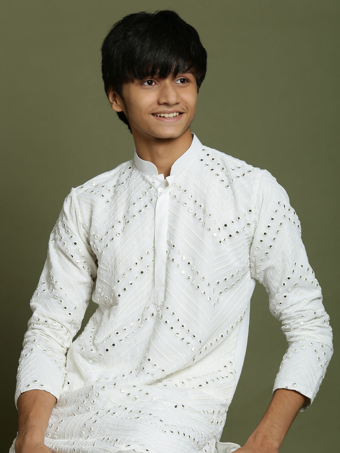 VASTRAMAY Boys White Mirror Work Georgette Kurta And Pyjama Set - qivii