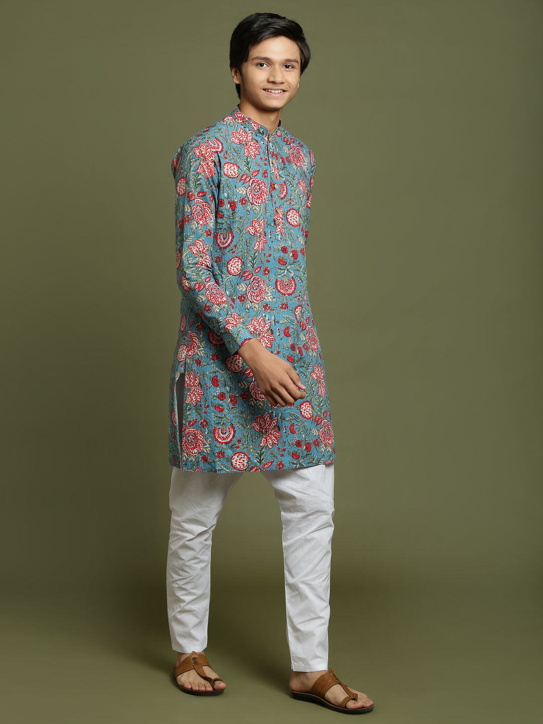 VASTRAMAY Boys Kalamkari Print Kantha stitch Kurta And Pyjama Set - qivii