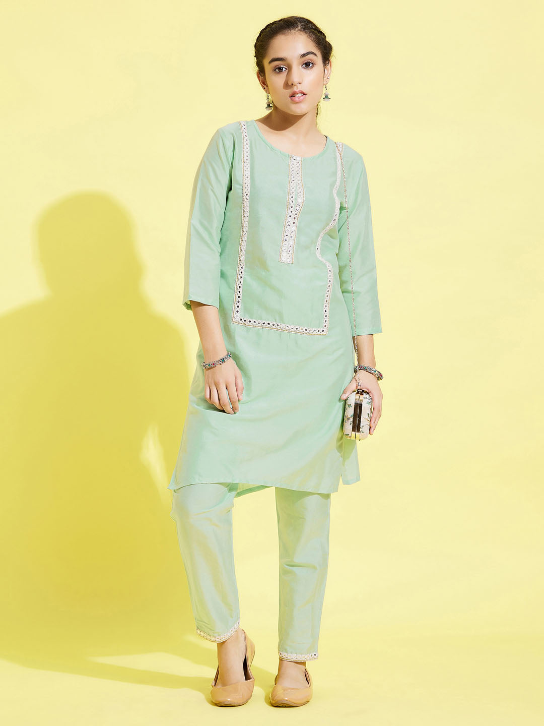VASTRAMAY Girls' Mint Green Viscose Kurta And Straight Pant Set - qivii