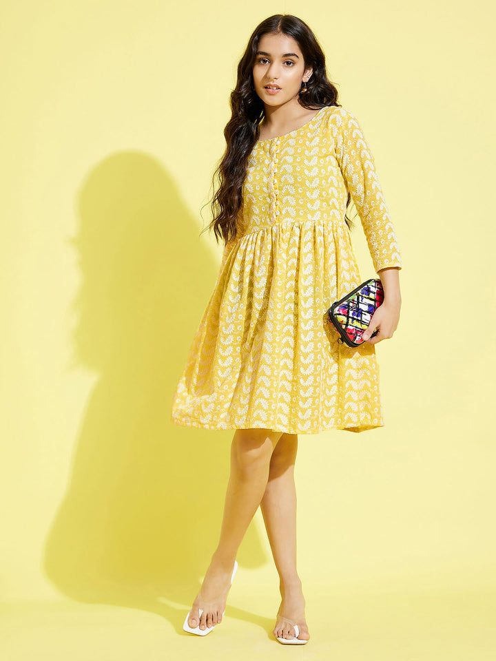 VASTRAMAY Girls Mustard Pure Cotton Chikankari kurta - qivii