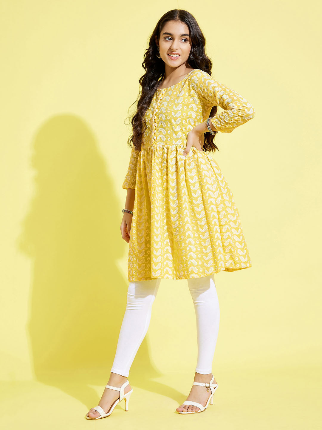 VASTRAMAY Girls Mustard Pure Cotton Chikankari kurta With Leggings Set - qivii