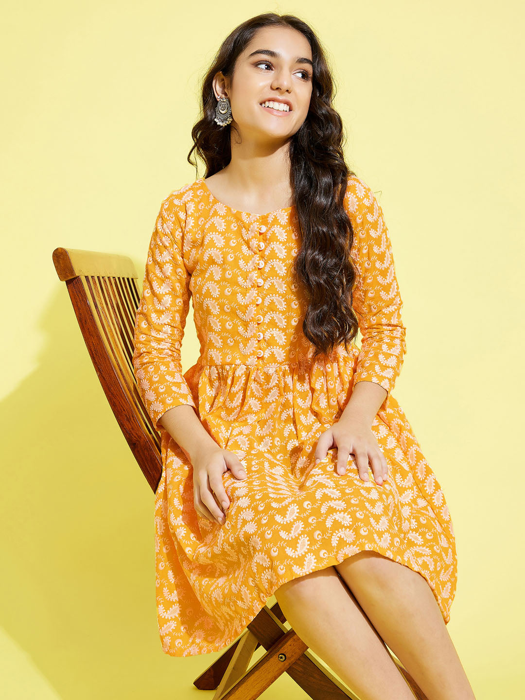 VASTRAMAY Girl's Orange Pure Cotton Chikankari kurta - qivii
