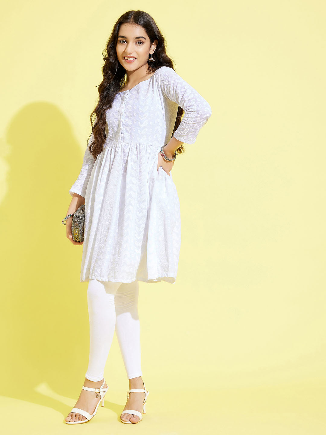 VASTRAMAY Girl's White Pure Cotton Chikankari kurta With Leggings Set - qivii