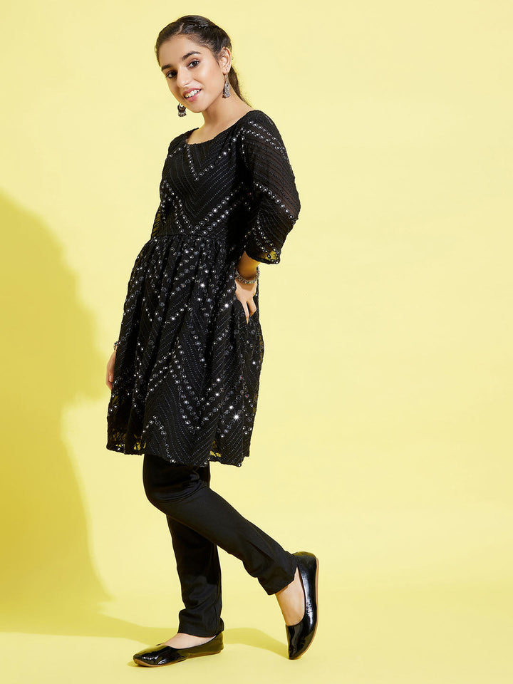 VASTRAMAY Girl's Black Mirror Kurta Pyjama Set - qivii